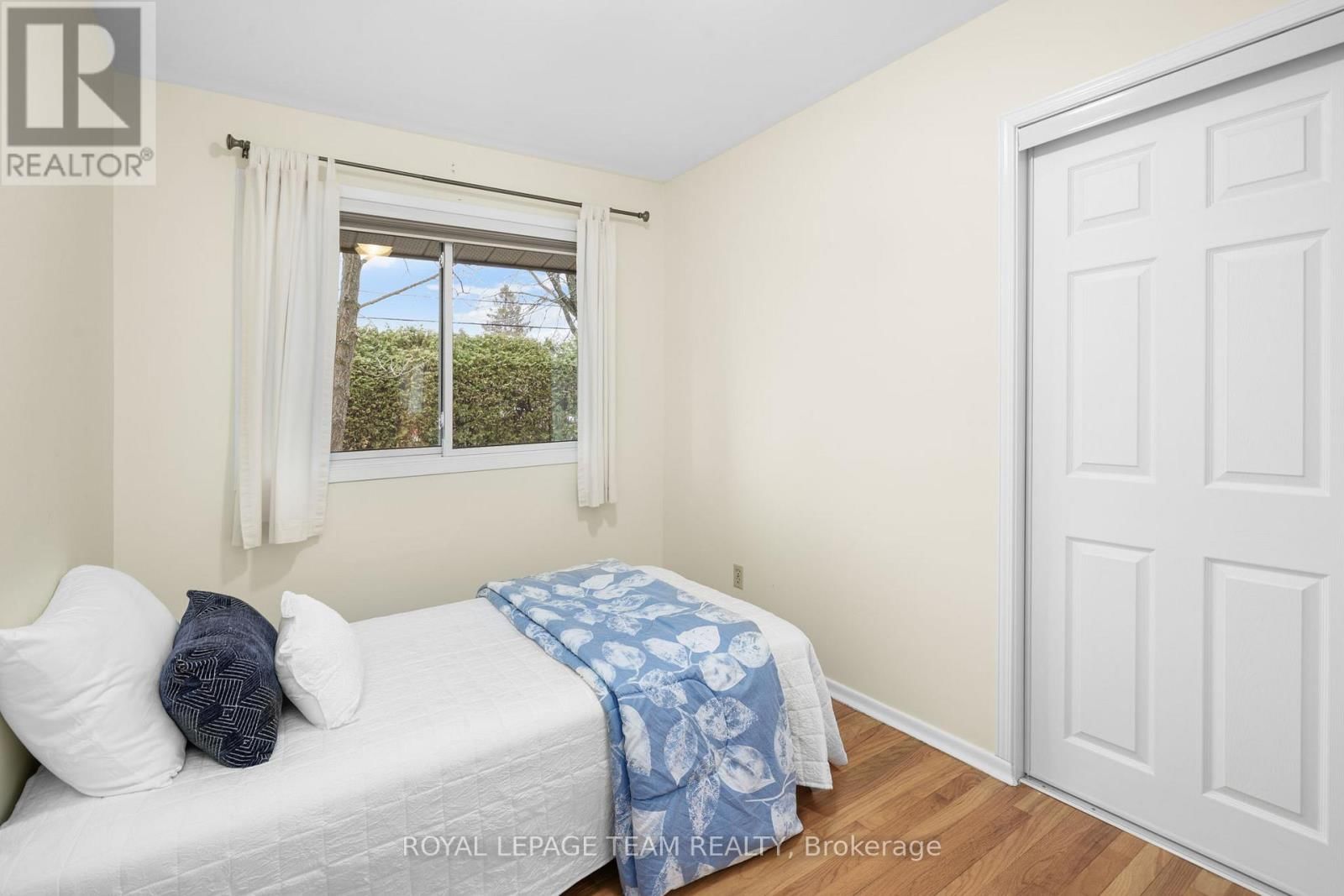 30 ELMSLEY CRESCENT Image 29