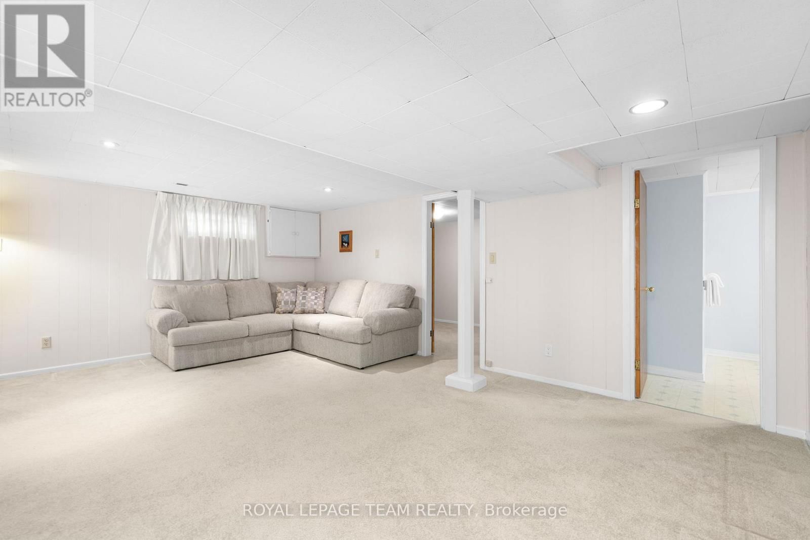 30 ELMSLEY CRESCENT Image 34