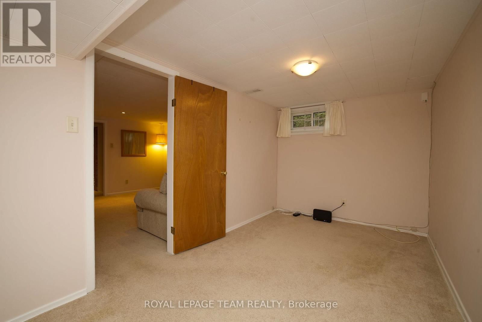 30 ELMSLEY CRESCENT Image 37