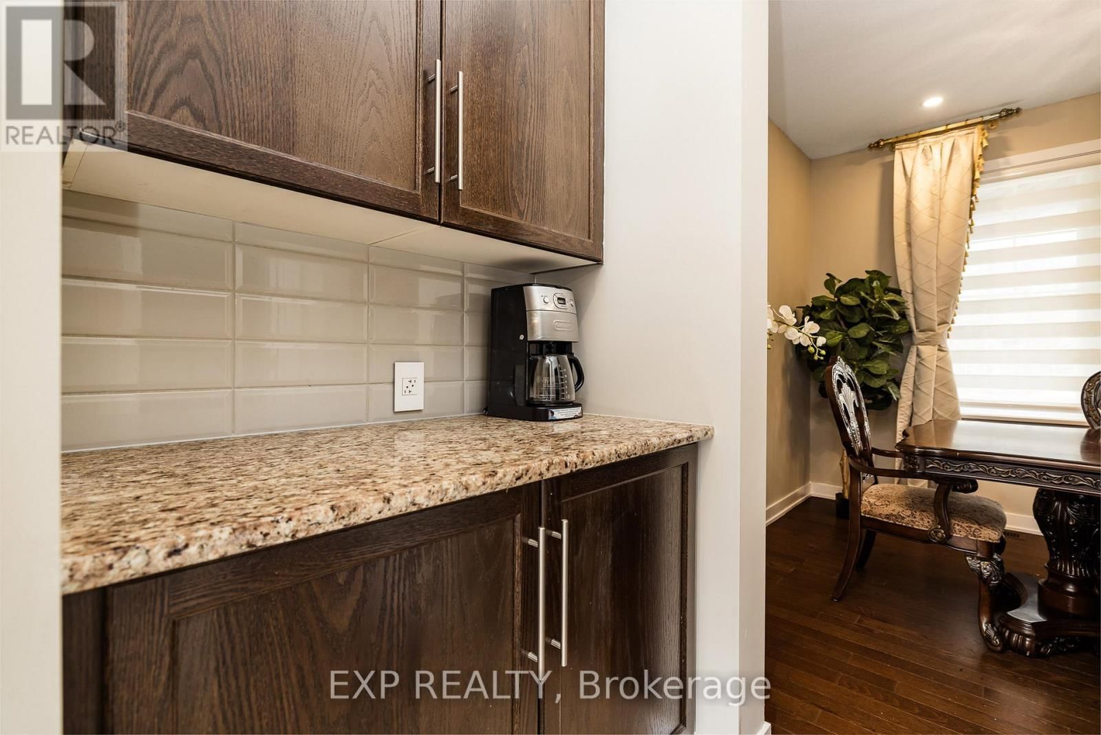 119 RIDDELL STREET Image 14