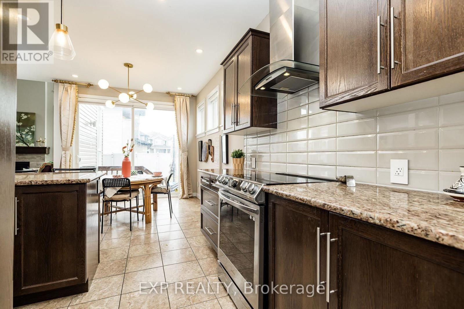 119 RIDDELL STREET Image 15