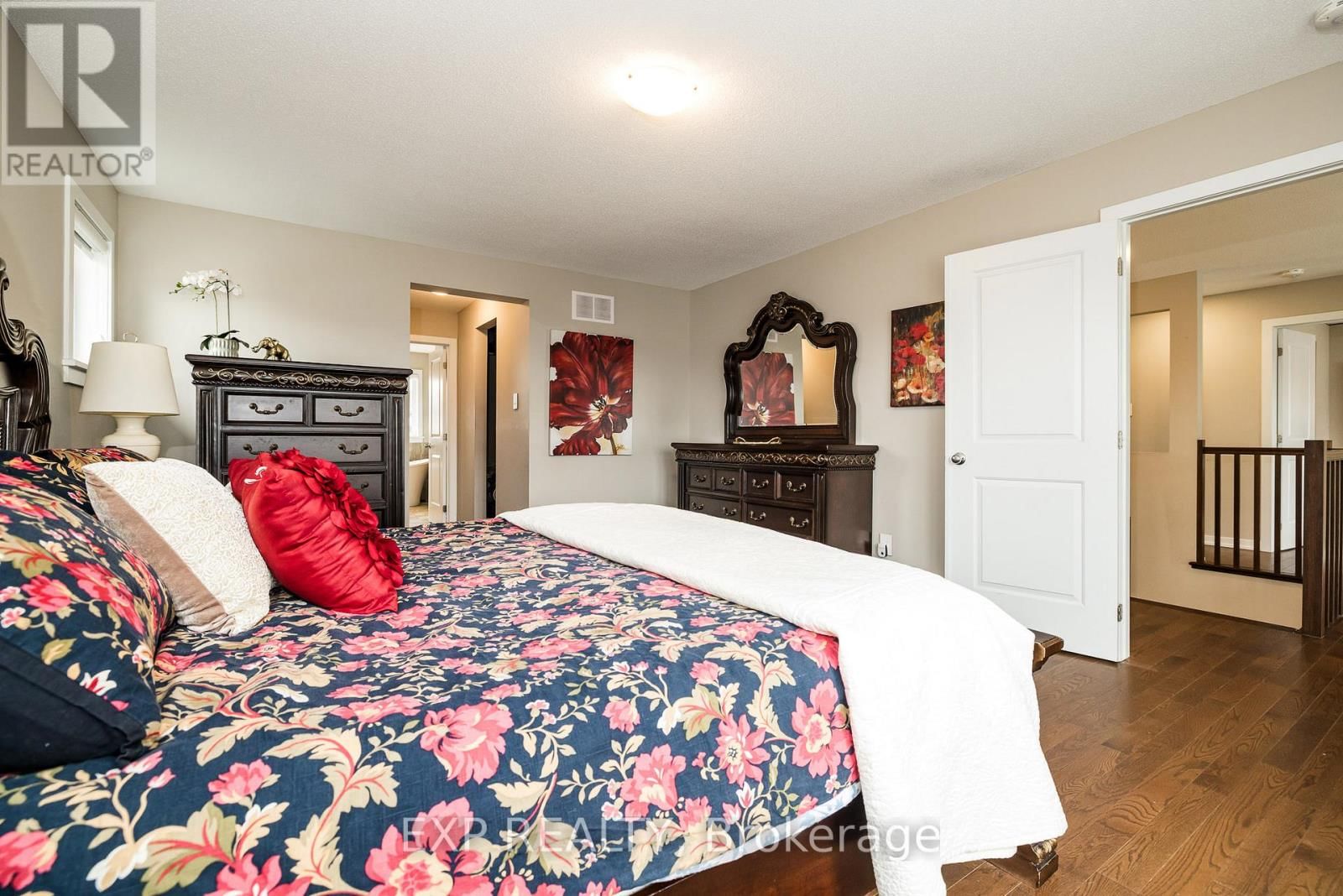 119 RIDDELL STREET Image 28