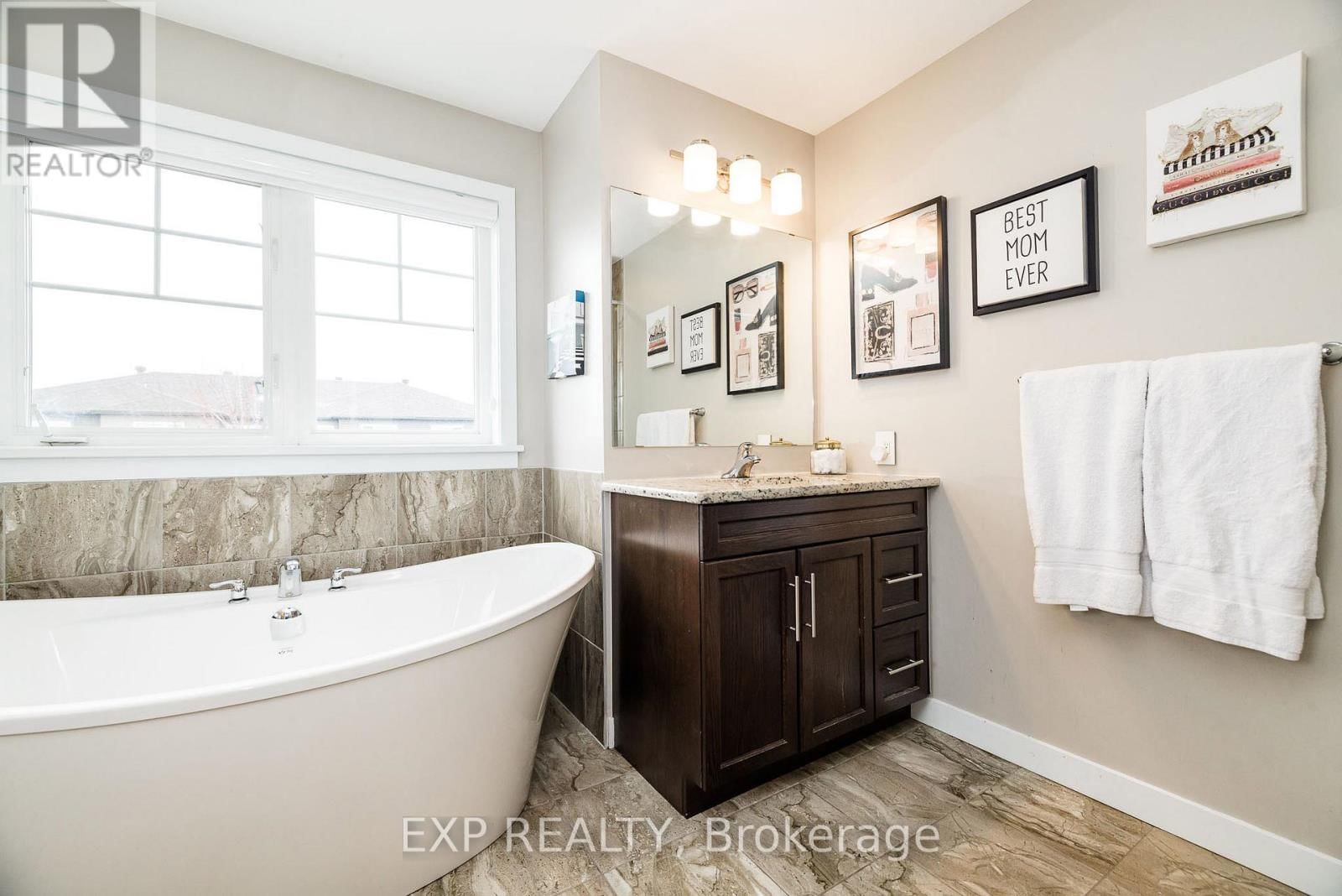 119 RIDDELL STREET Image 31