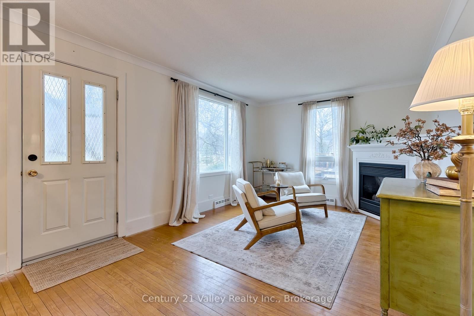 78 GRAHAM AVENUE Image 11