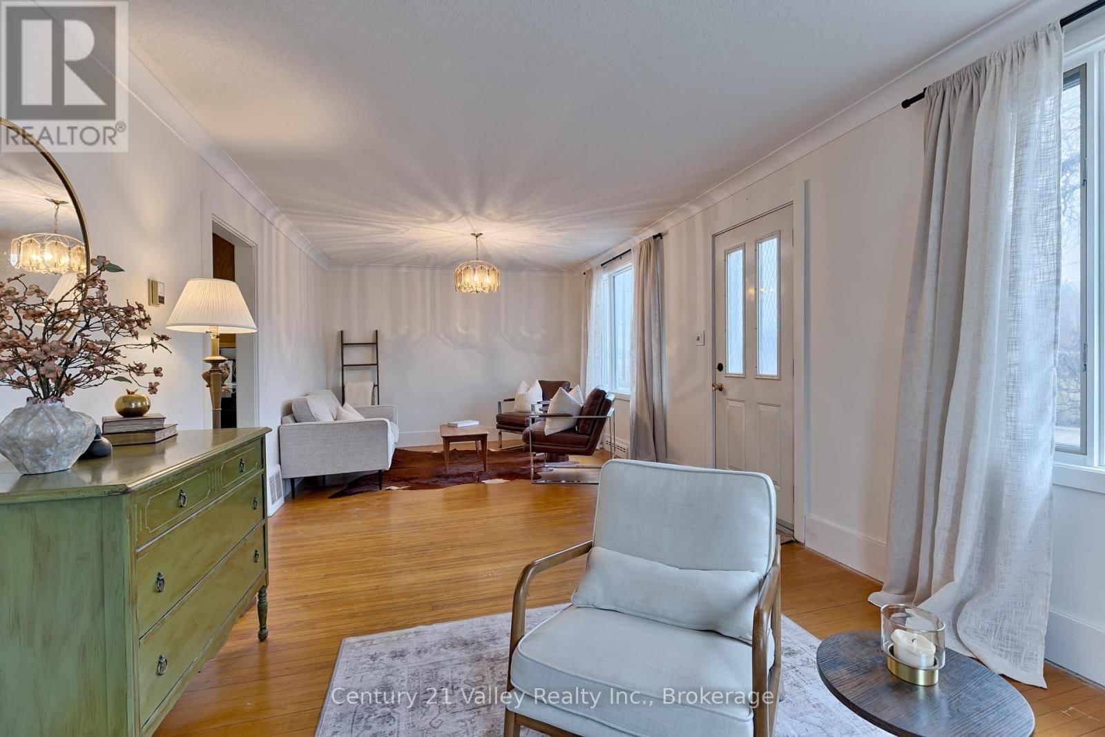 78 GRAHAM AVENUE Image 12