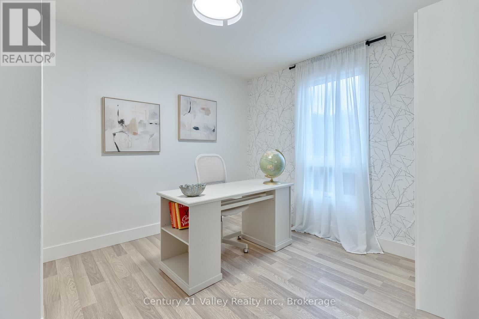 78 GRAHAM AVENUE Image 17