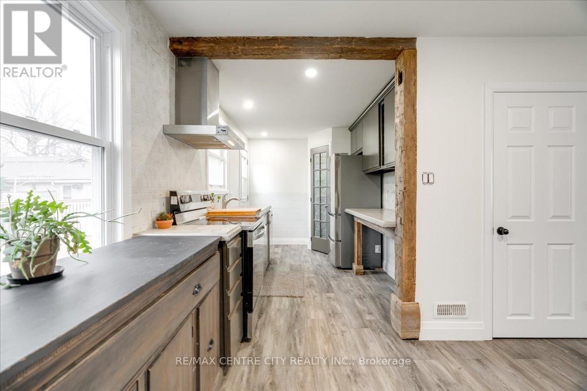 549 VICTORIA STREET Image 10