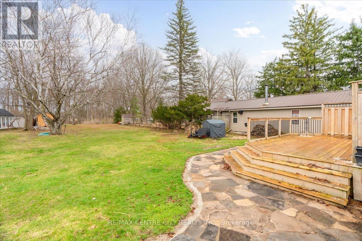 549 VICTORIA STREET Image 24