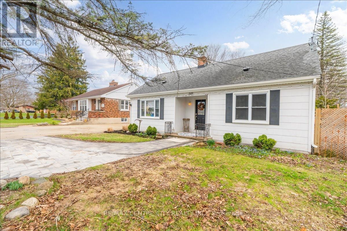 549 VICTORIA STREET Image 3