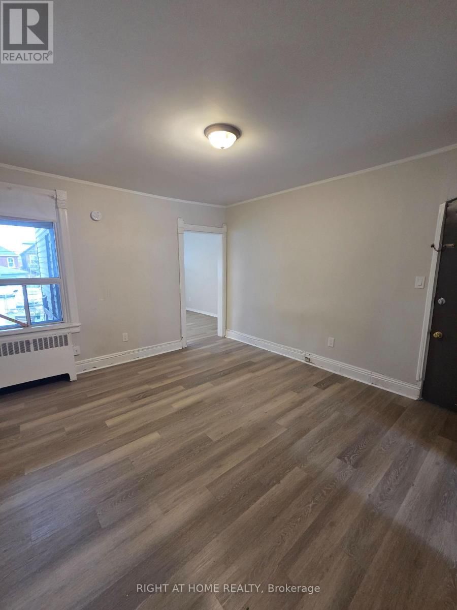 1 - 298 EMERALD STREET NORTH Image 7