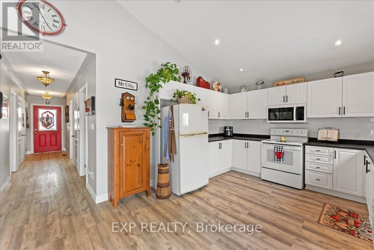 37 WHITE HART LANE Image 10