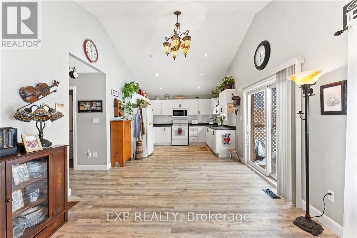 37 WHITE HART LANE Image 17