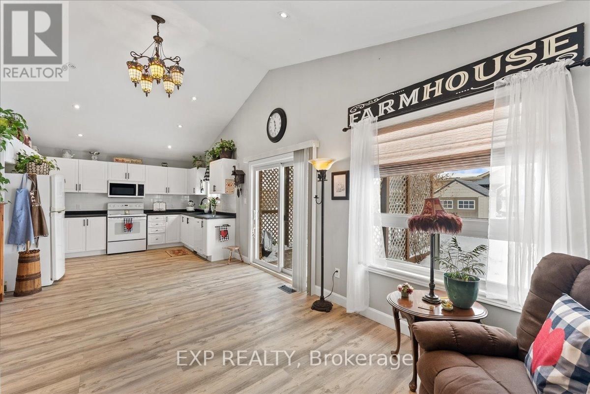 37 WHITE HART LANE Image 18