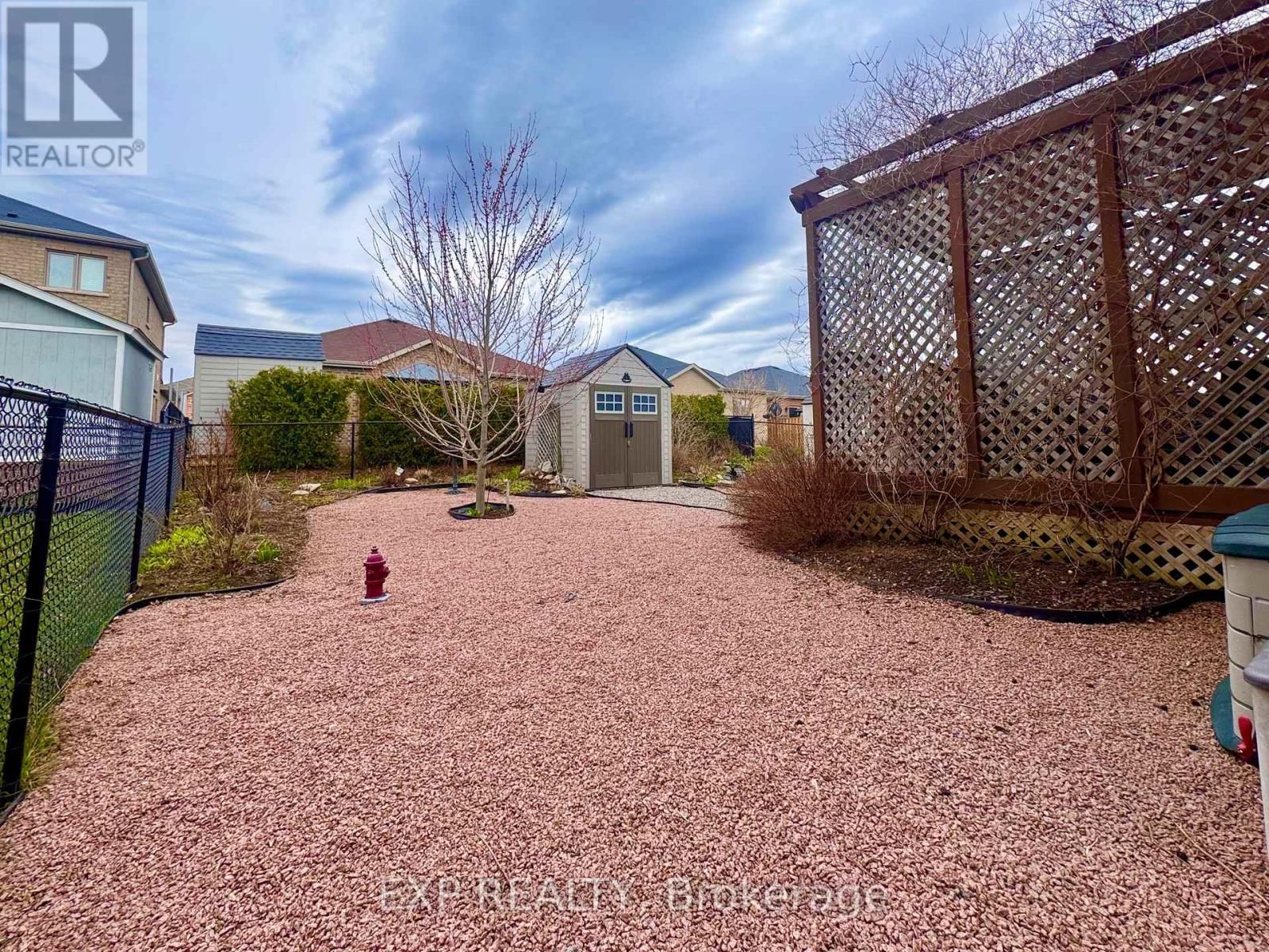 37 WHITE HART LANE Image 31