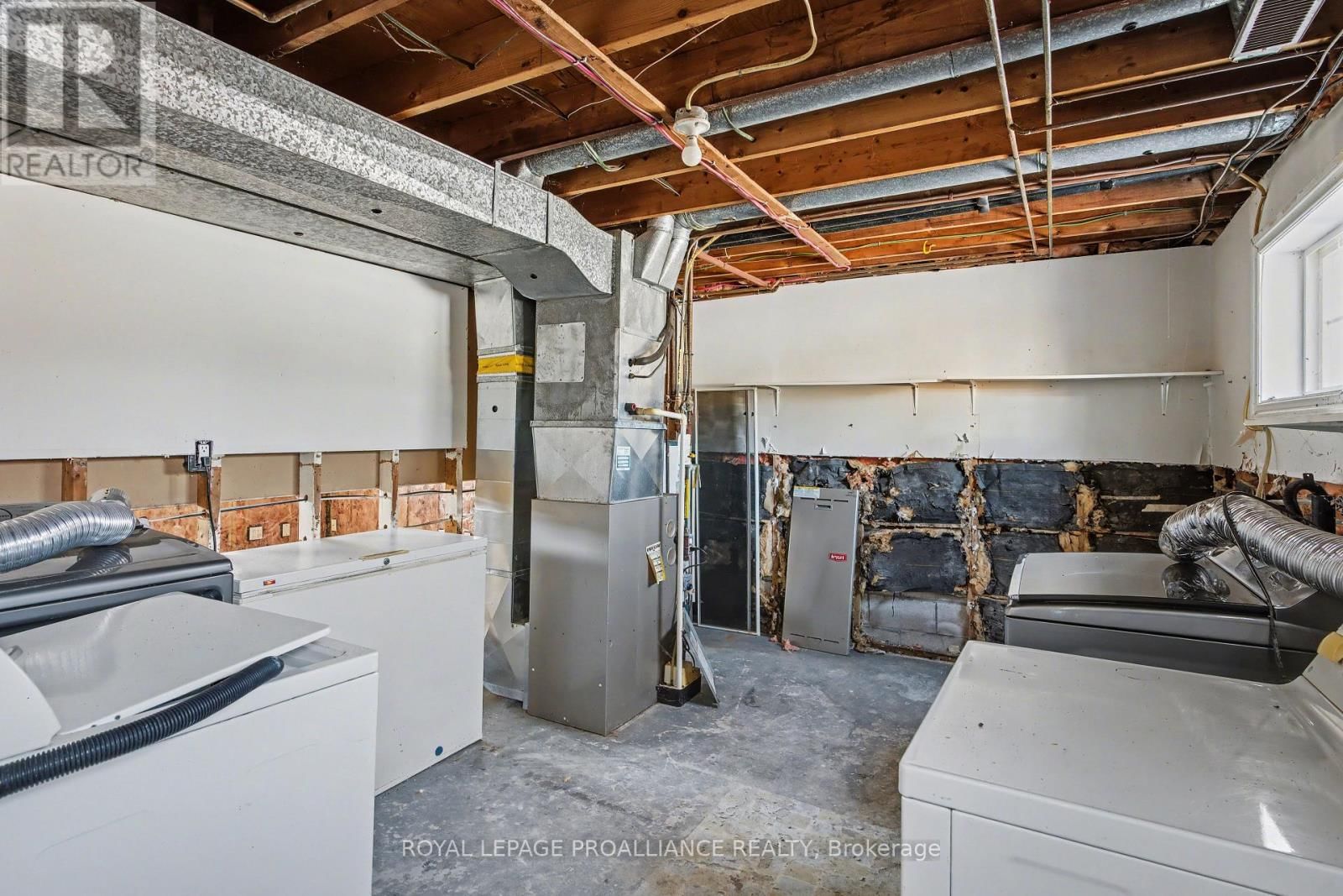 1306 BROCKMOUNT PLACE Image 23