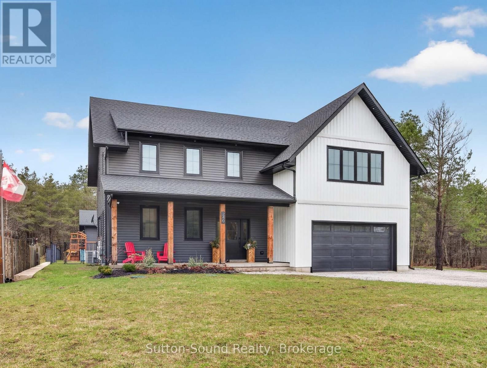 240 BRUCE STREET Image 2