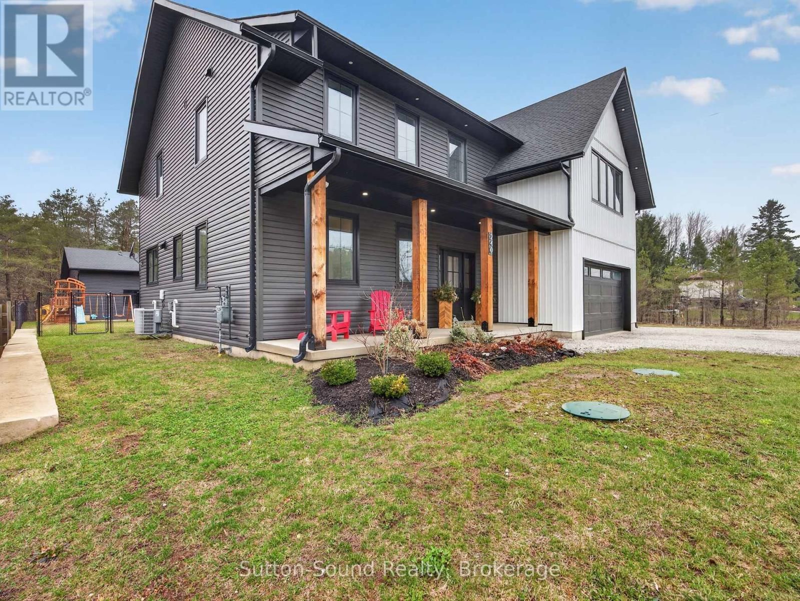 240 BRUCE STREET Image 39