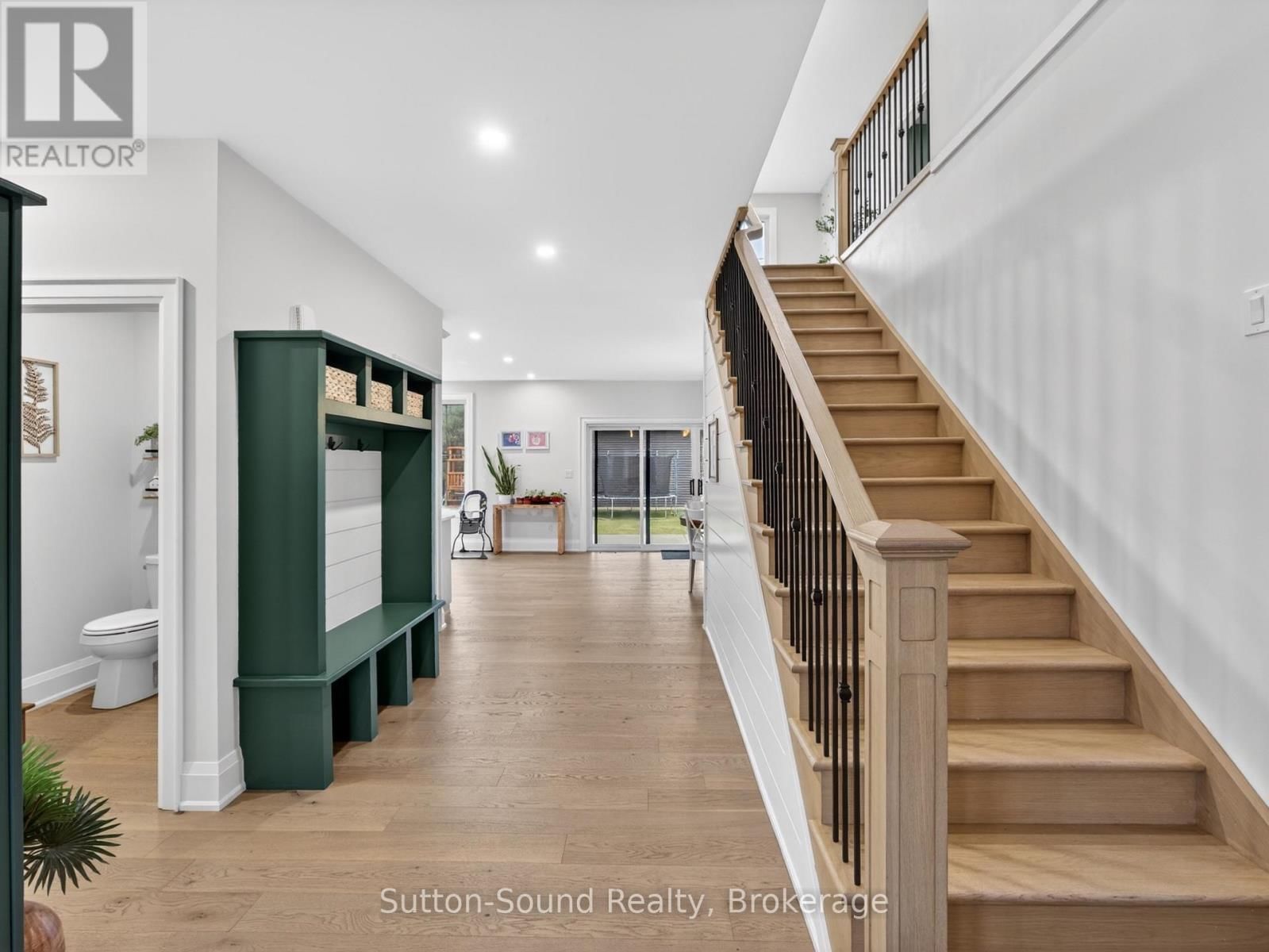 240 BRUCE STREET Image 4