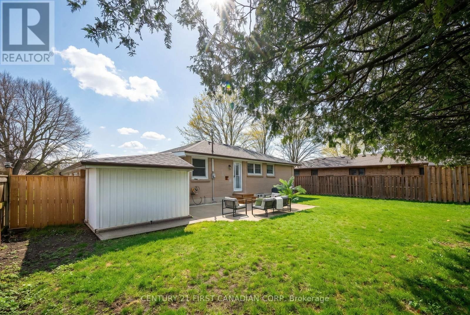 6 BRETON PARK CRESCENT Image 23