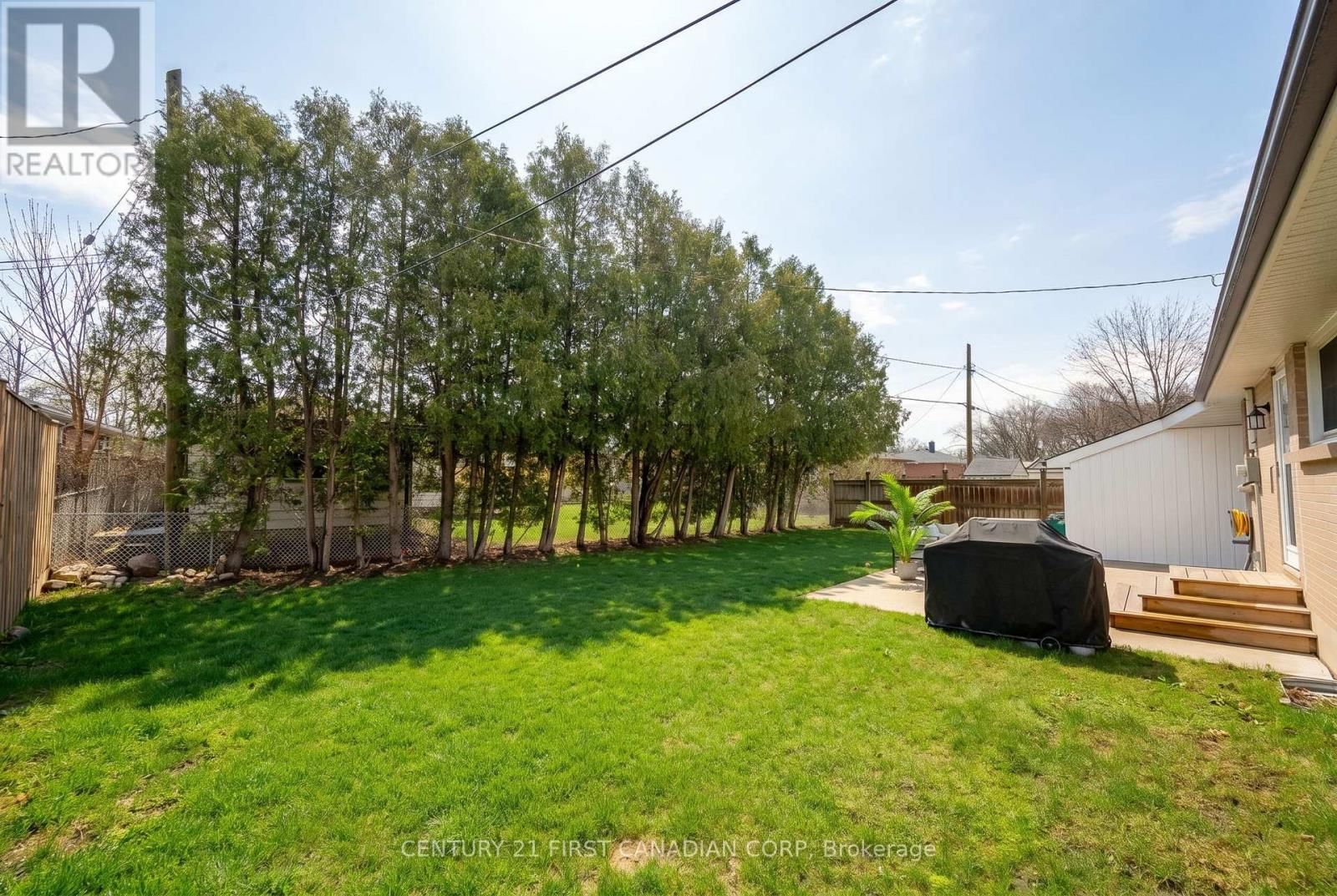 6 BRETON PARK CRESCENT Image 25