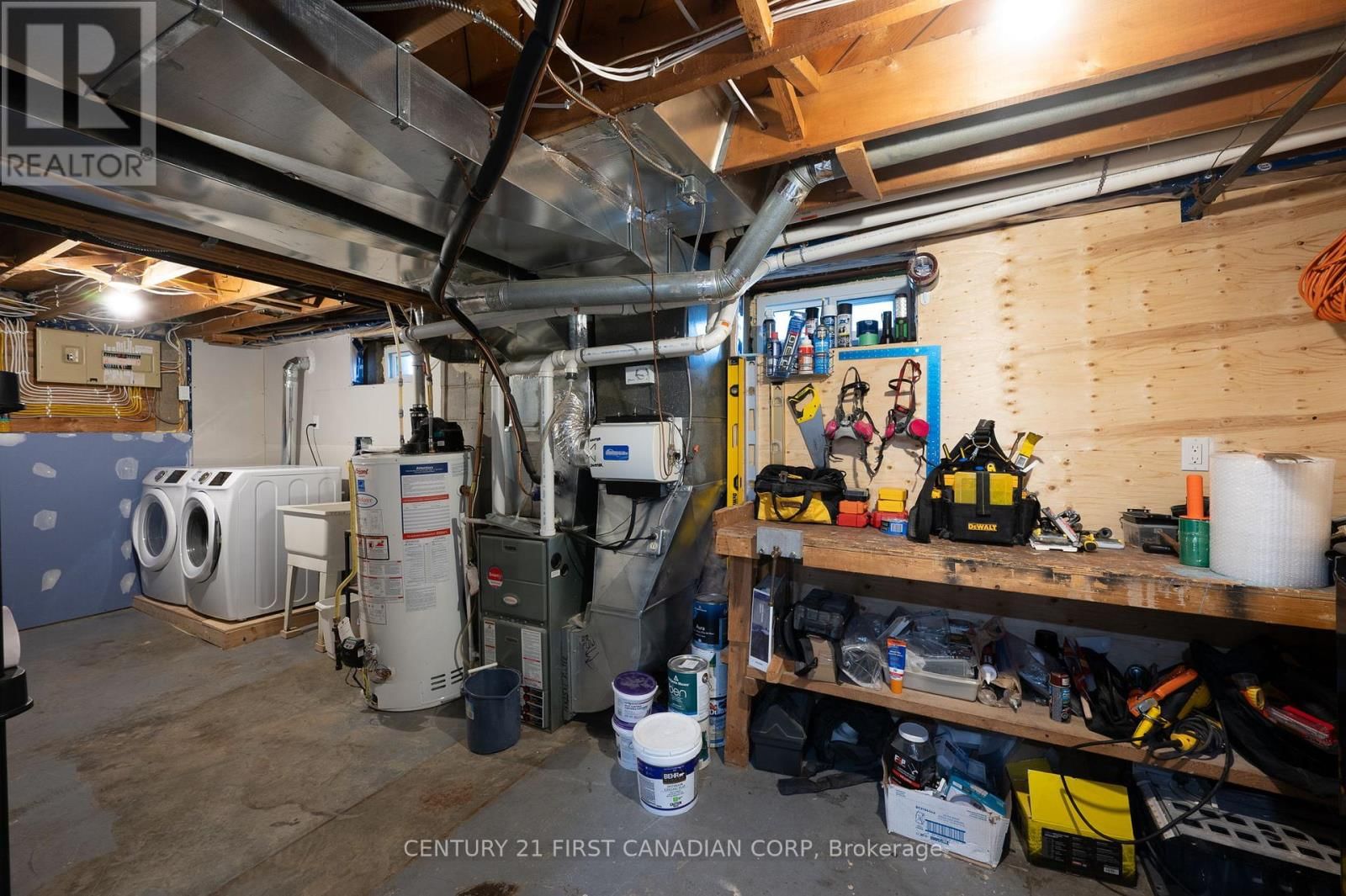 6 BRETON PARK CRESCENT Image 26