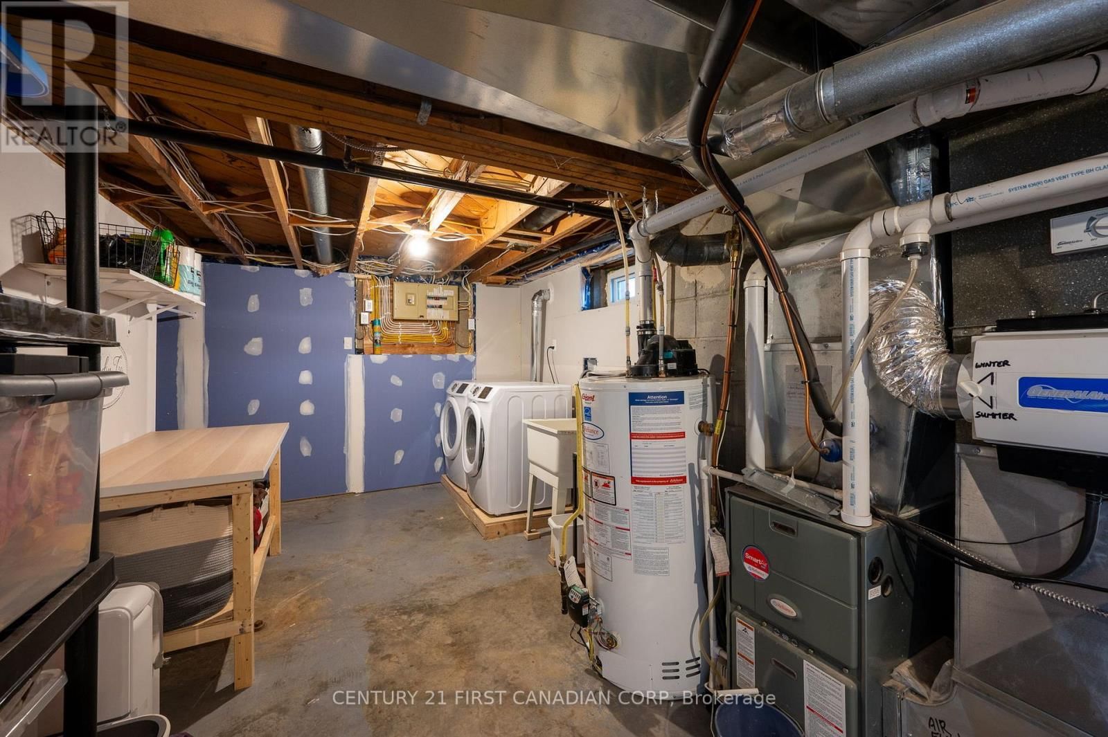 6 BRETON PARK CRESCENT Image 27