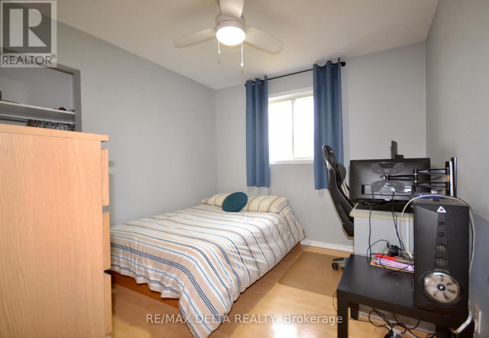 4001 CHAMPLAIN STREET Image 16