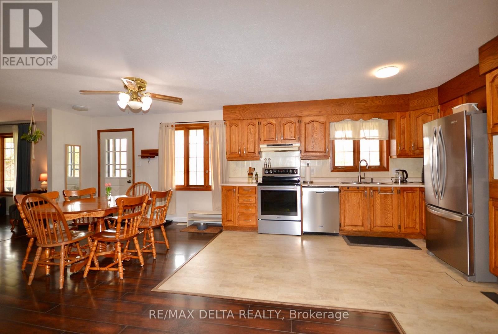 4001 CHAMPLAIN STREET Image 6