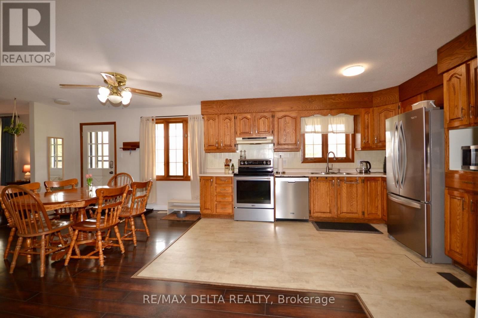 4001 CHAMPLAIN STREET Image 7