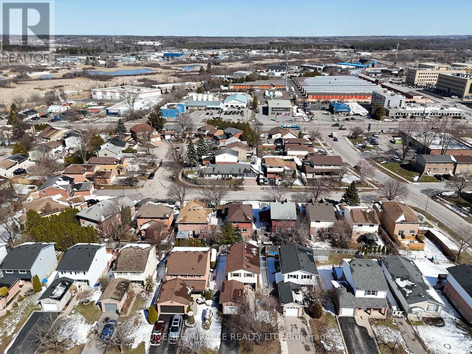 10 BALMORAL COURT Image 42