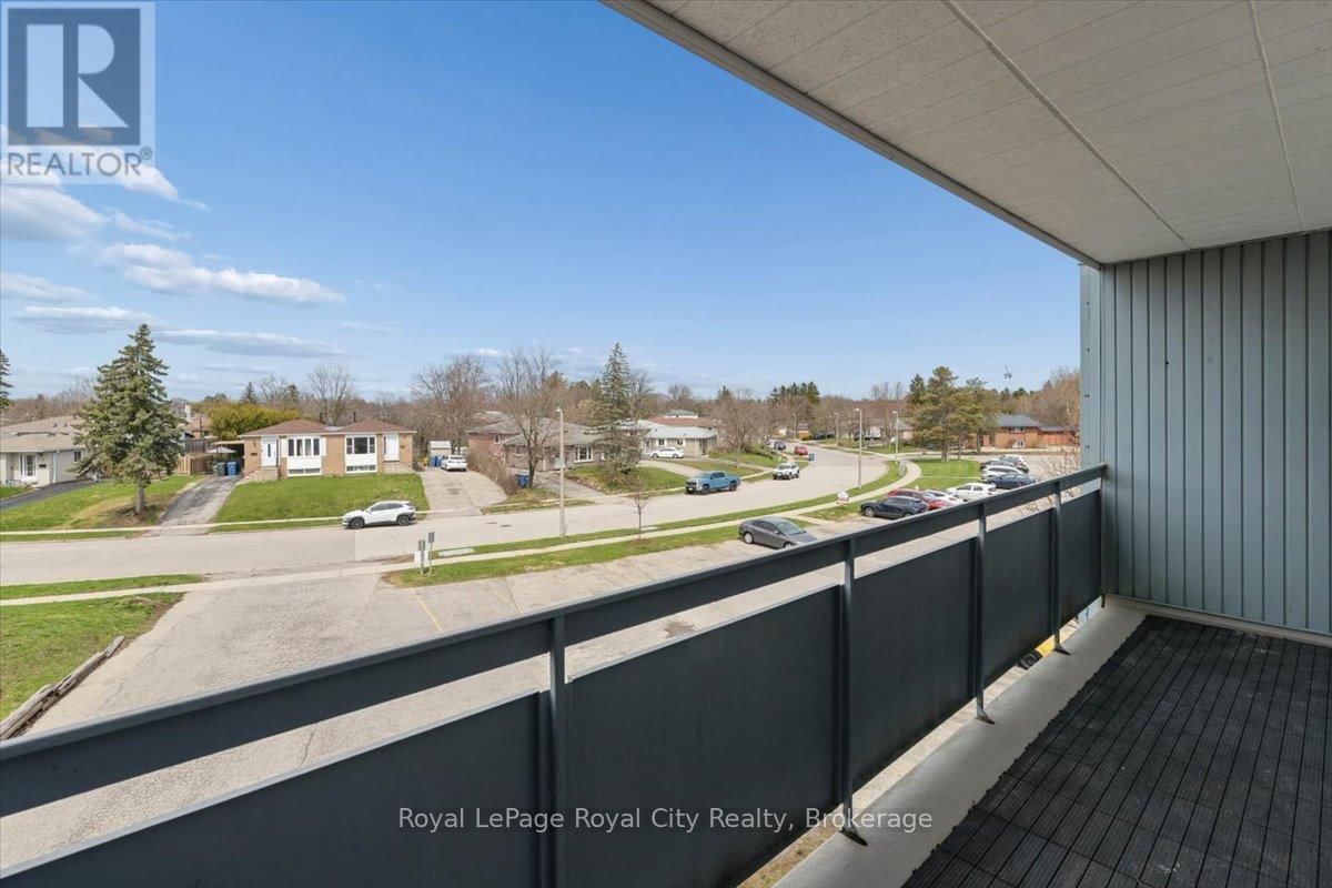 512 - 91 CONROY CRESCENT Image 14