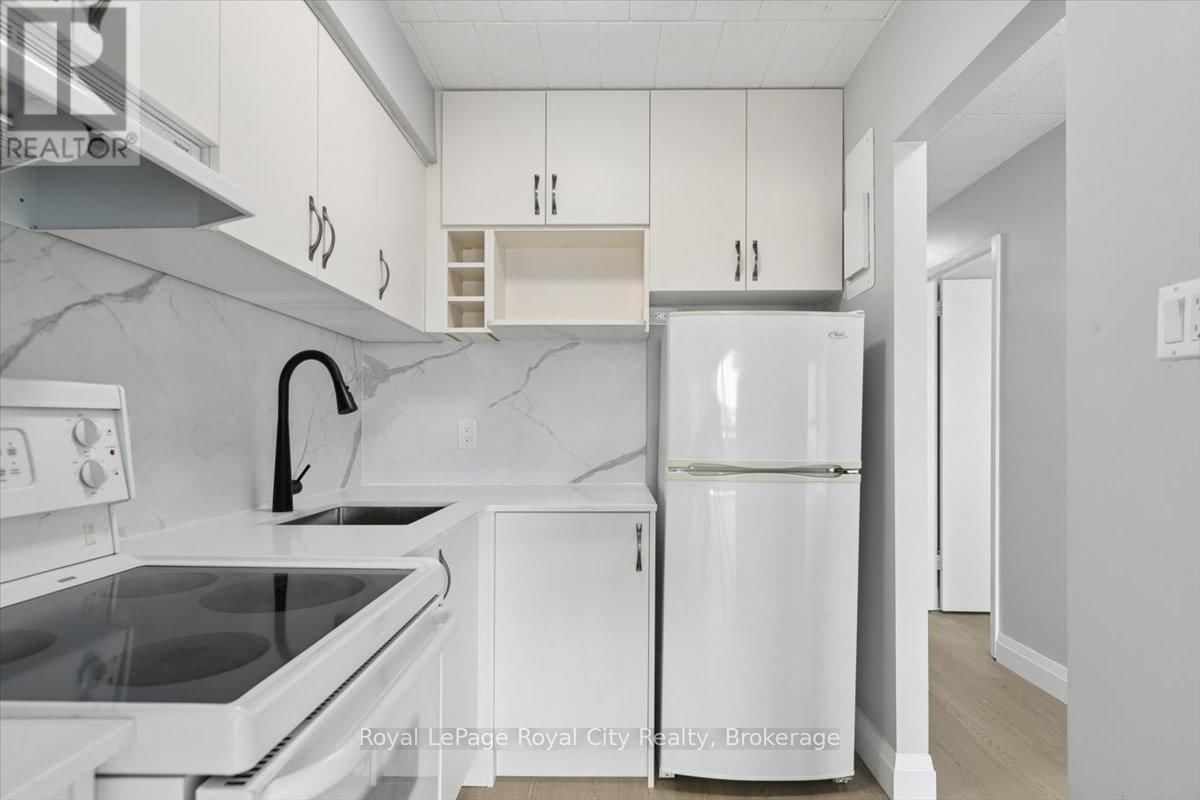 512 - 91 CONROY CRESCENT Image 8