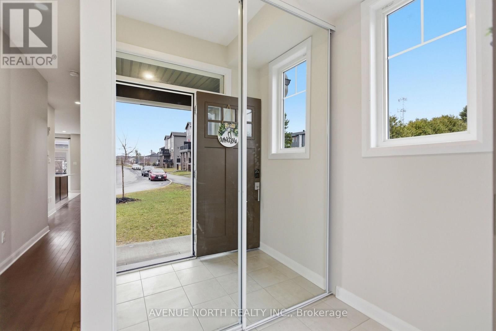 94 GARDENPOST TERRACE Image 4