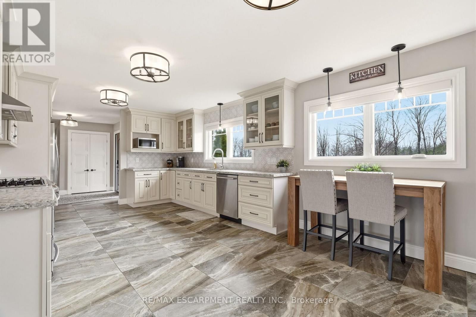 1371 10TH CONCESSION ROAD WEST Image 8