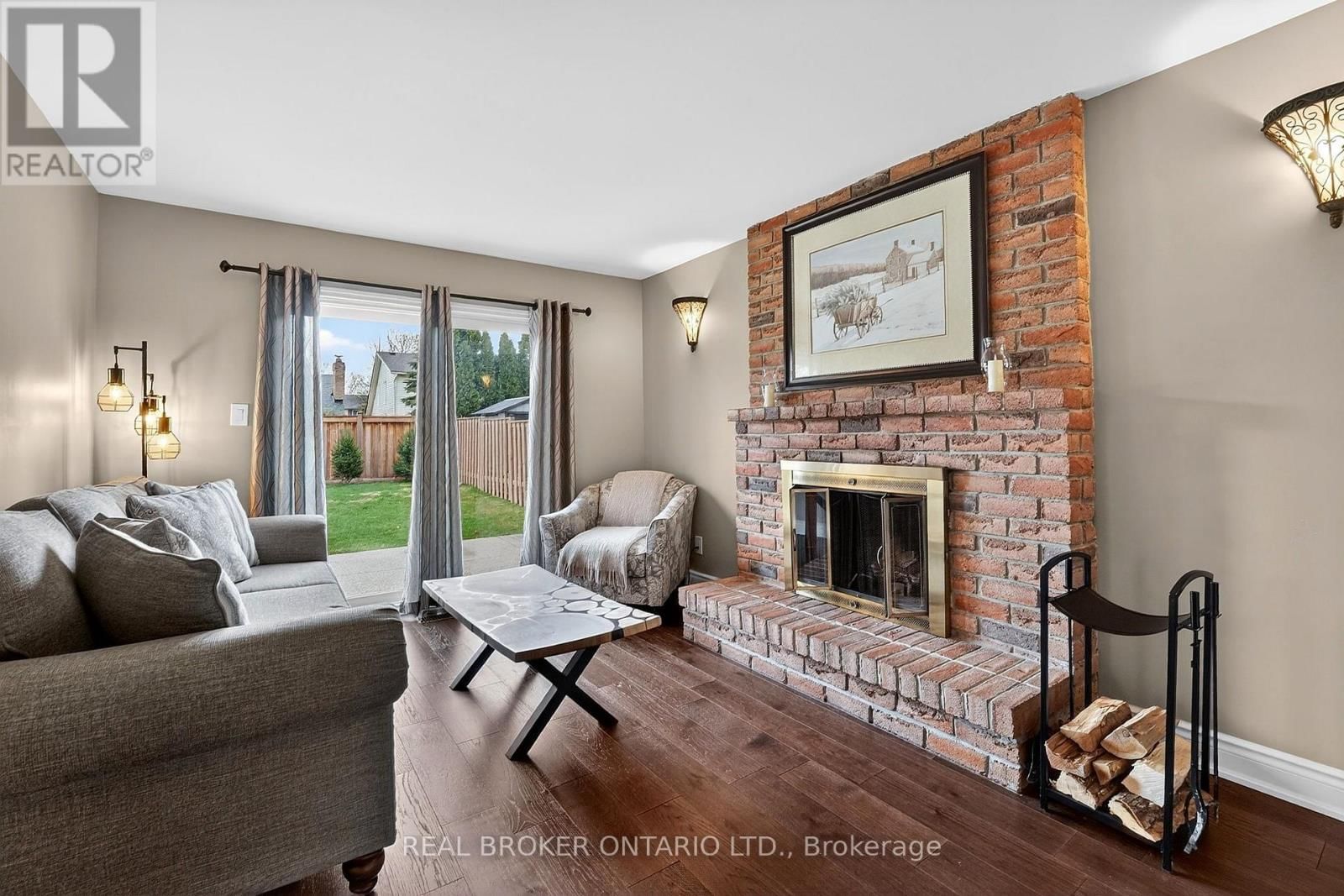 474 KNIGHTSBRIDGE CRESCENT Image 3