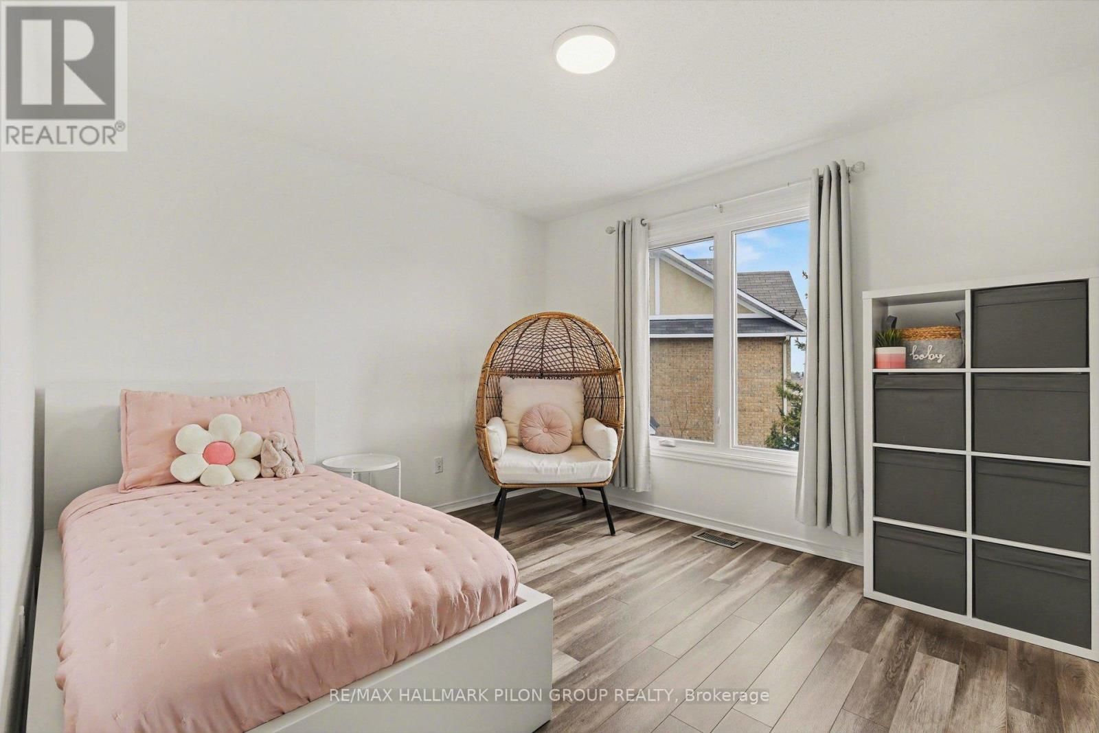 1121 GABLEFIELD PRIVATE Image 14