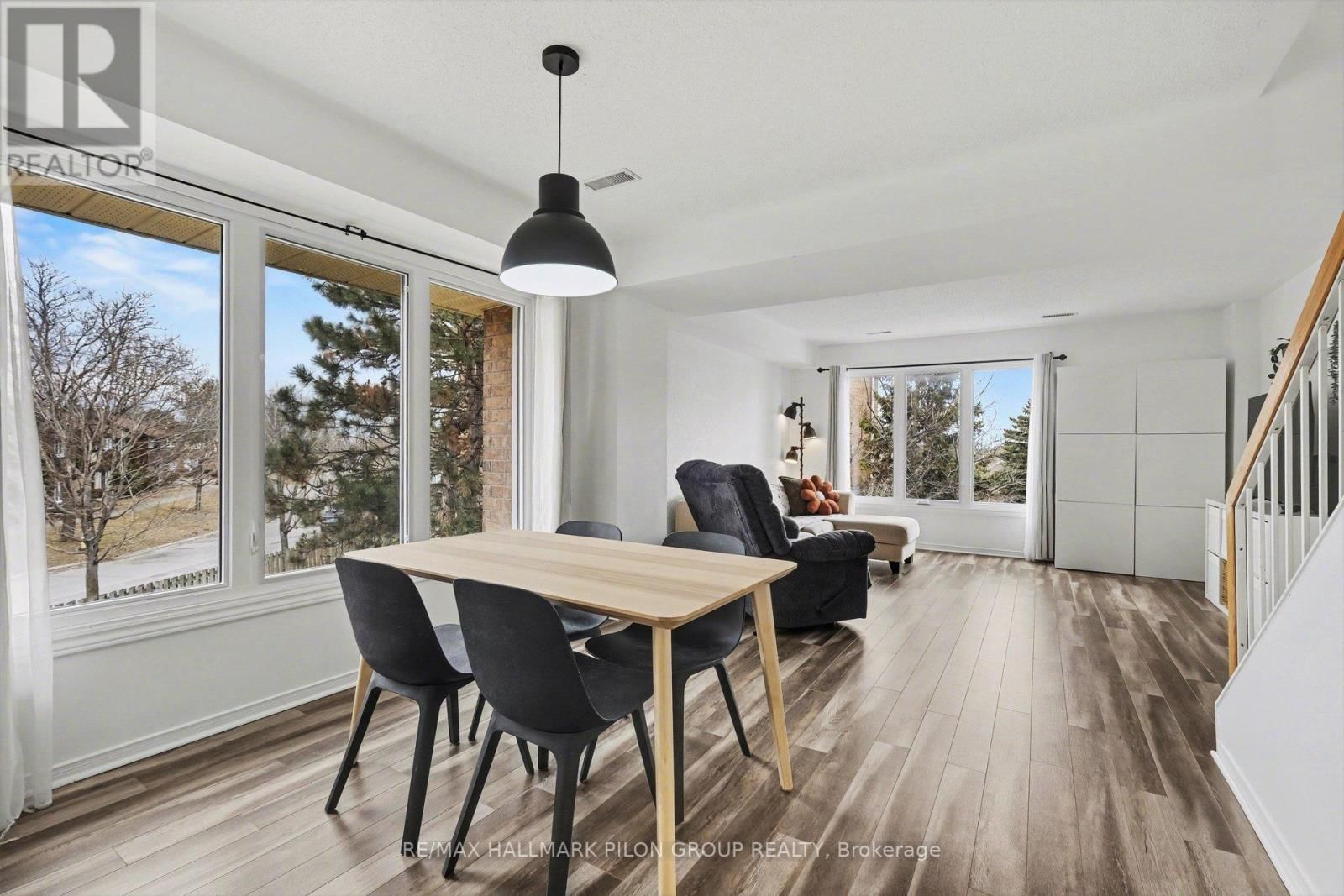 1121 GABLEFIELD PRIVATE Image 6