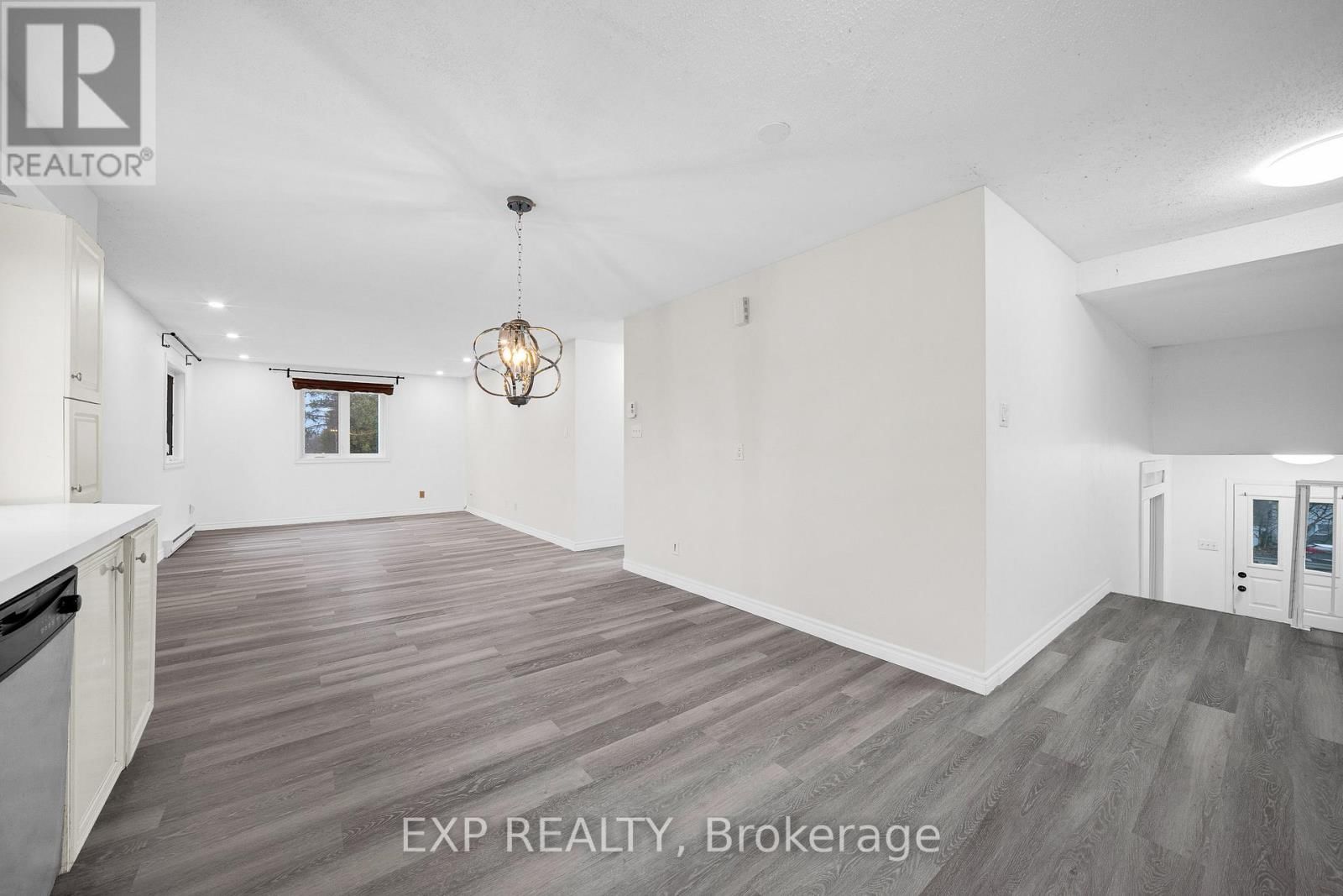 98 CASTLEGREEN PRIVATE Image 6