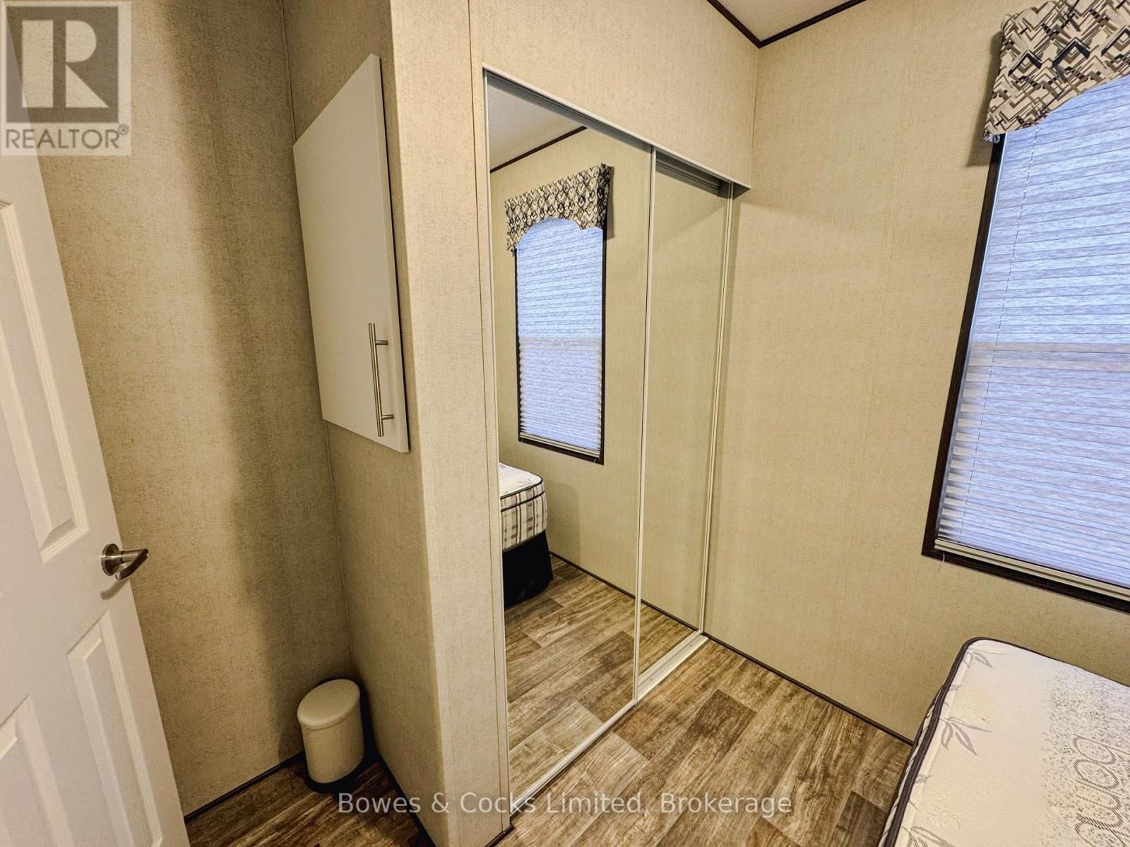 10 Lambton - 1235 VILLIERS LINE Image 28