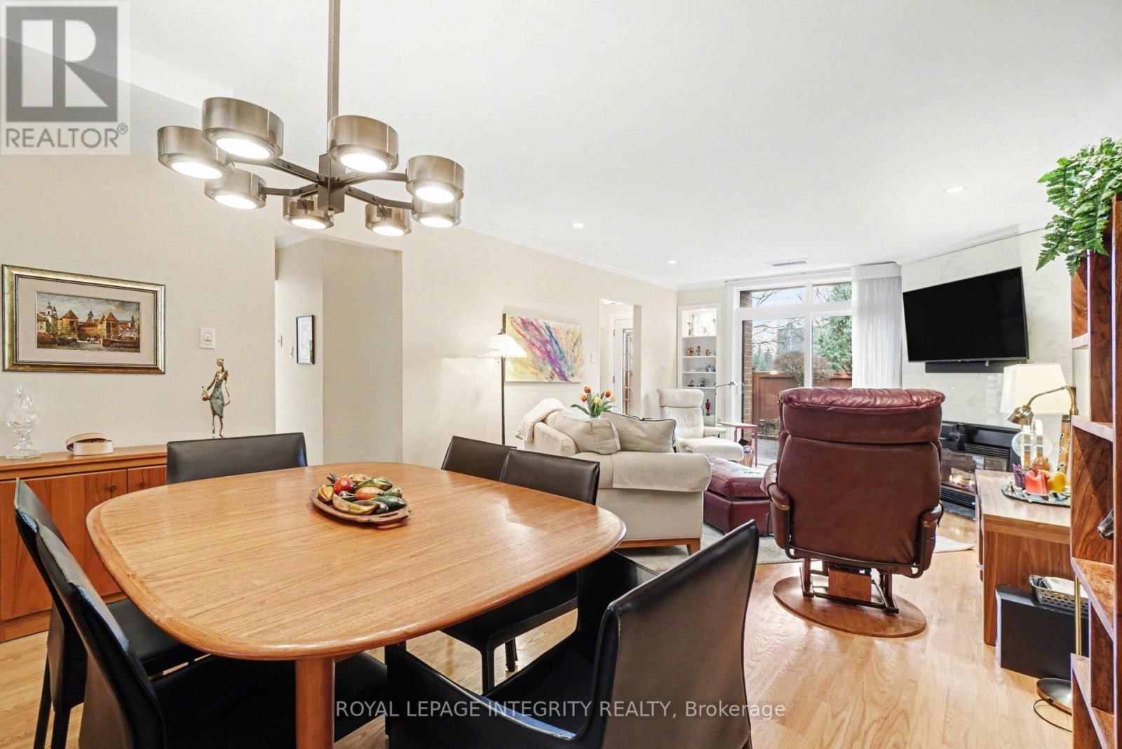 30 - 100 HILLSIDE DRIVE Image 10