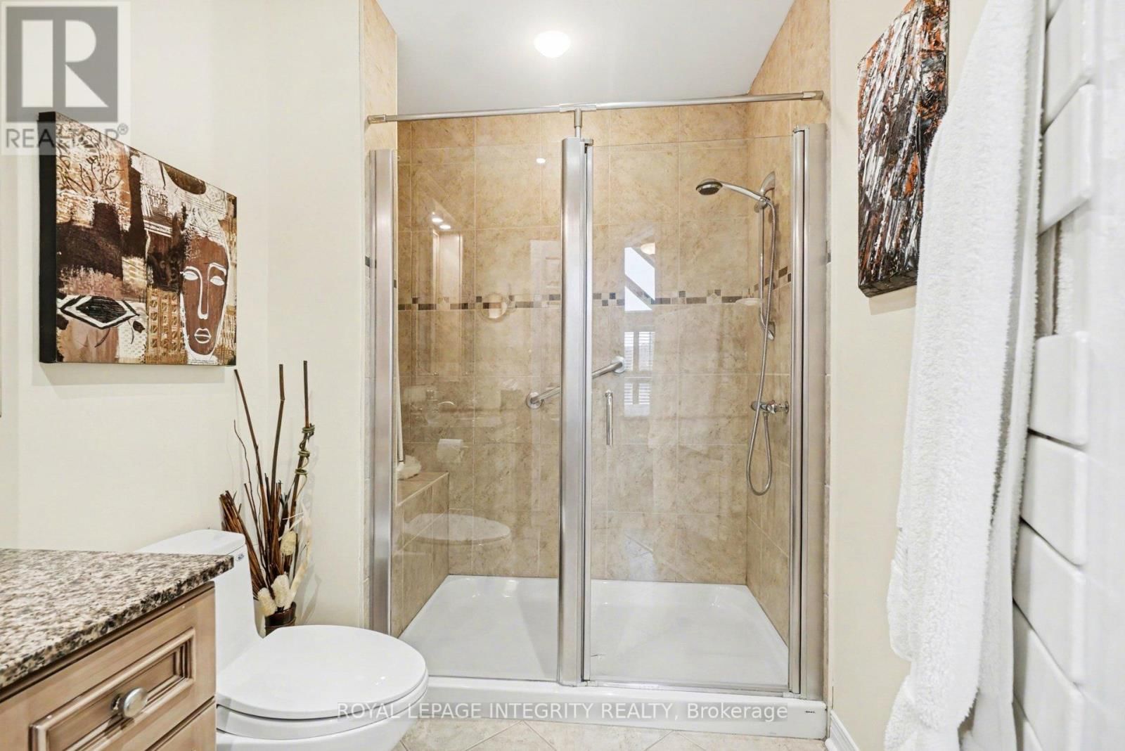 30 - 100 HILLSIDE DRIVE Image 24