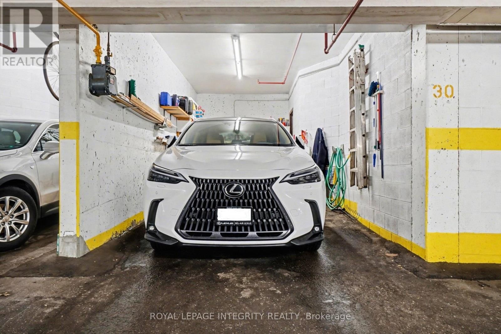 30 - 100 HILLSIDE DRIVE Image 29