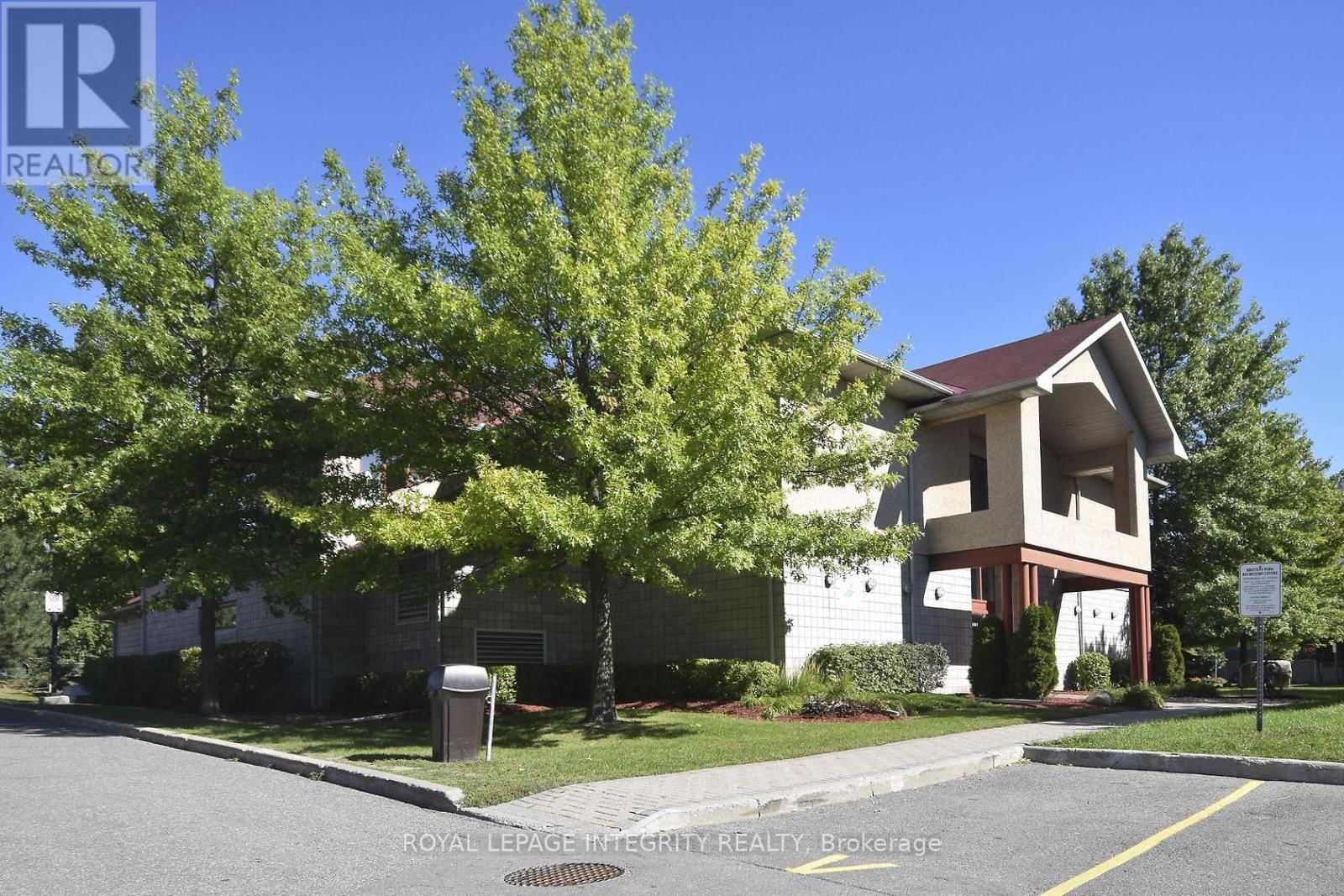 30 - 100 HILLSIDE DRIVE Image 32