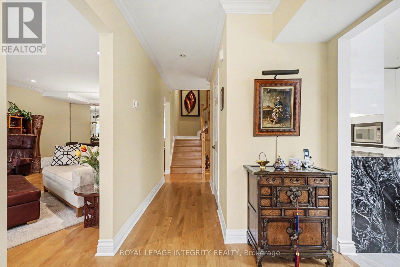 30 - 100 HILLSIDE DRIVE Image 4