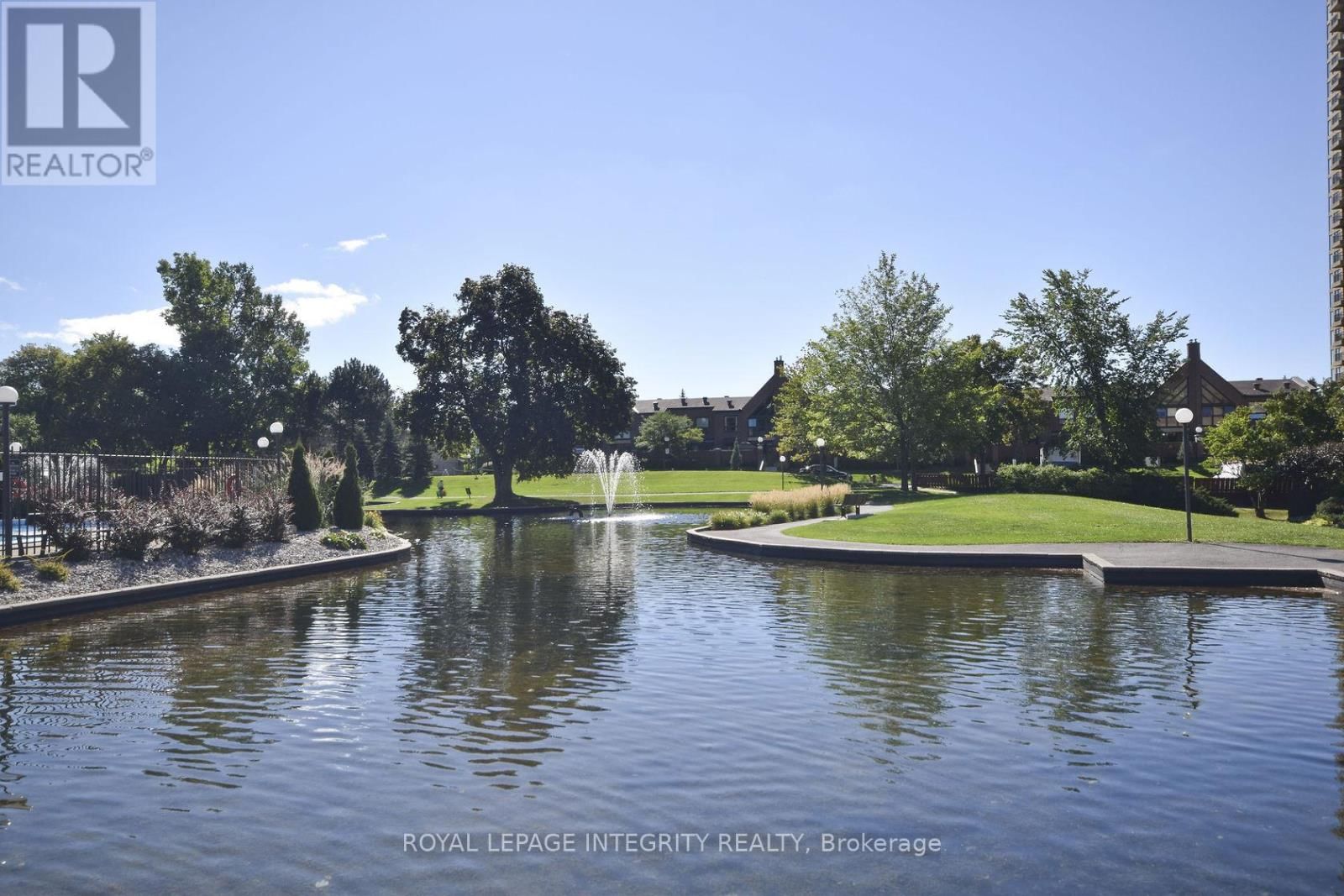 30 - 100 HILLSIDE DRIVE Image 43