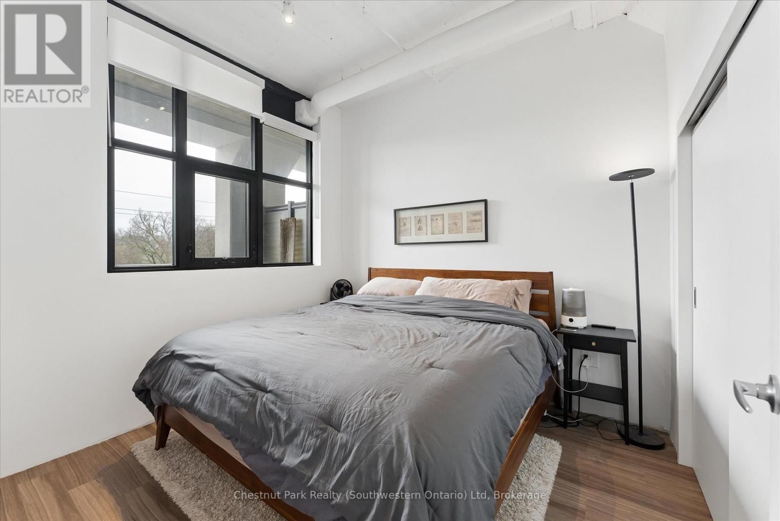 317 - 120 HURON STREET Image 12