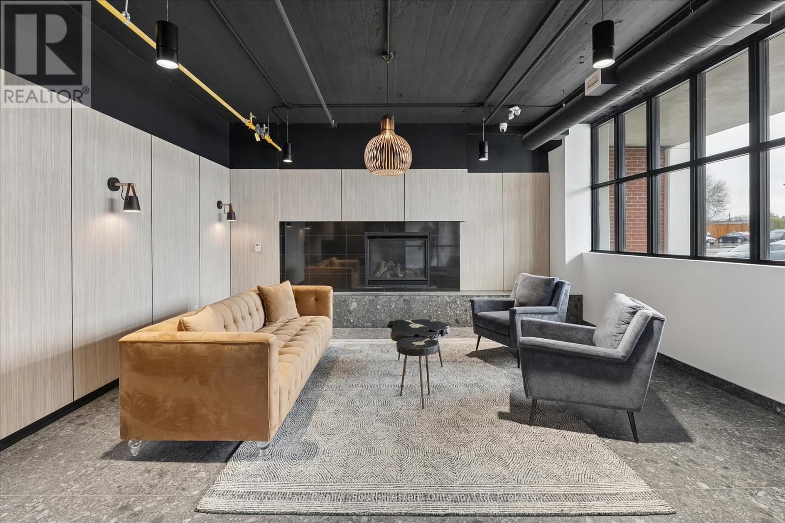 317 - 120 HURON STREET Image 19