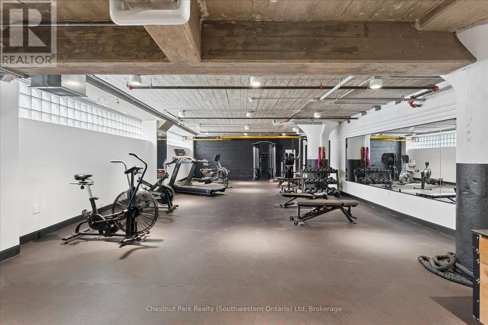 317 - 120 HURON STREET Image 20