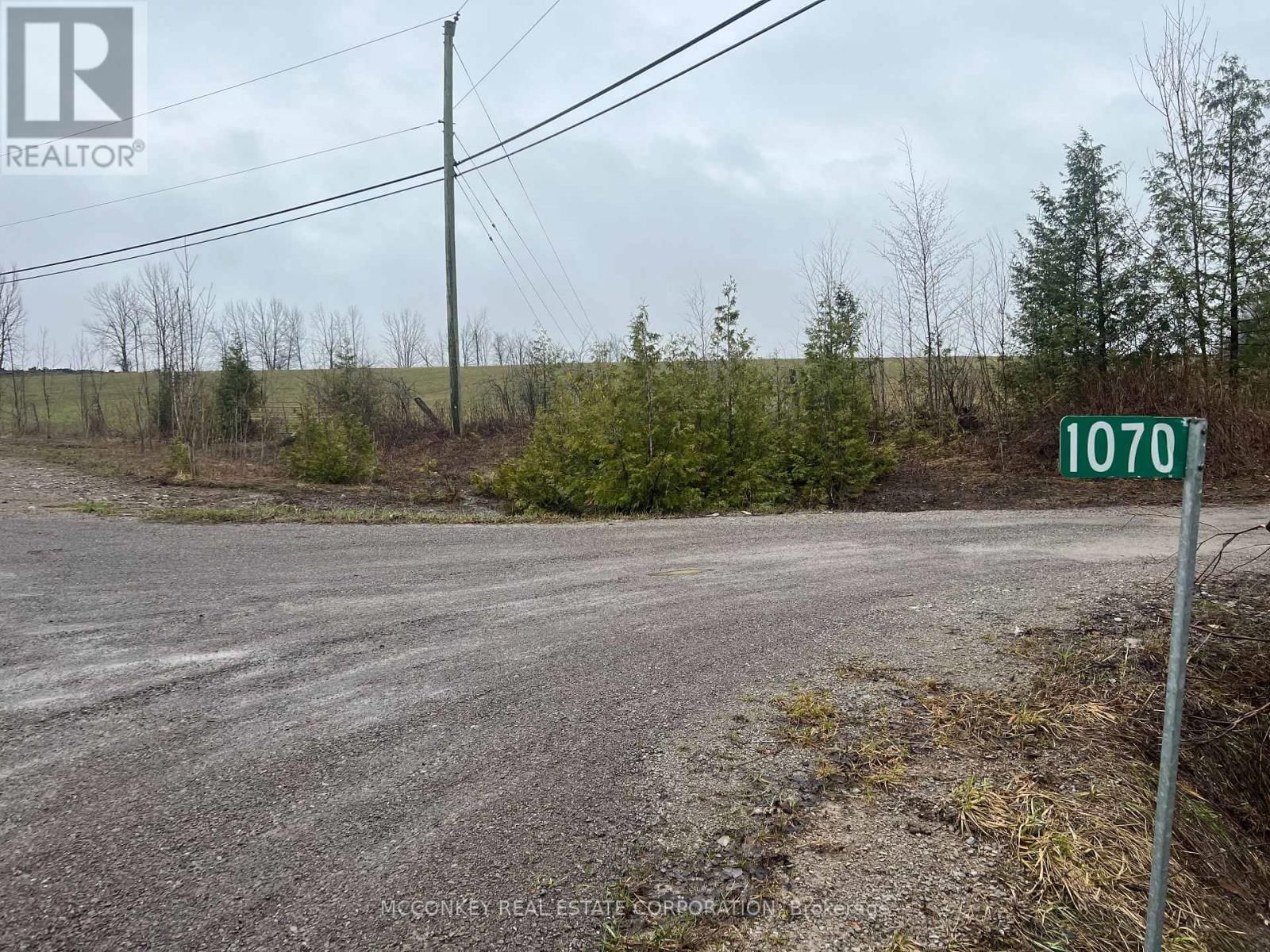 1020 CENTRE ROAD Image 6