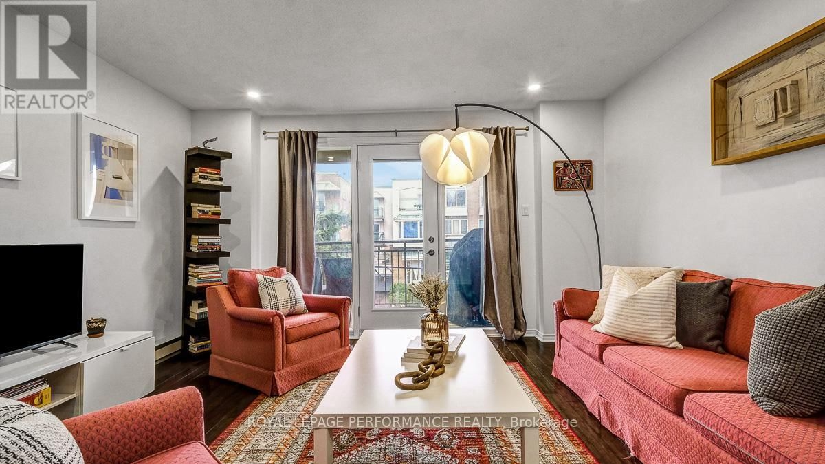 2D - 4 COLUMBUS AVENUE Image 13